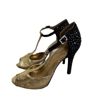 BCBGeneration Gold Snakeskin & Studded Heels T-Strap Size 8.5